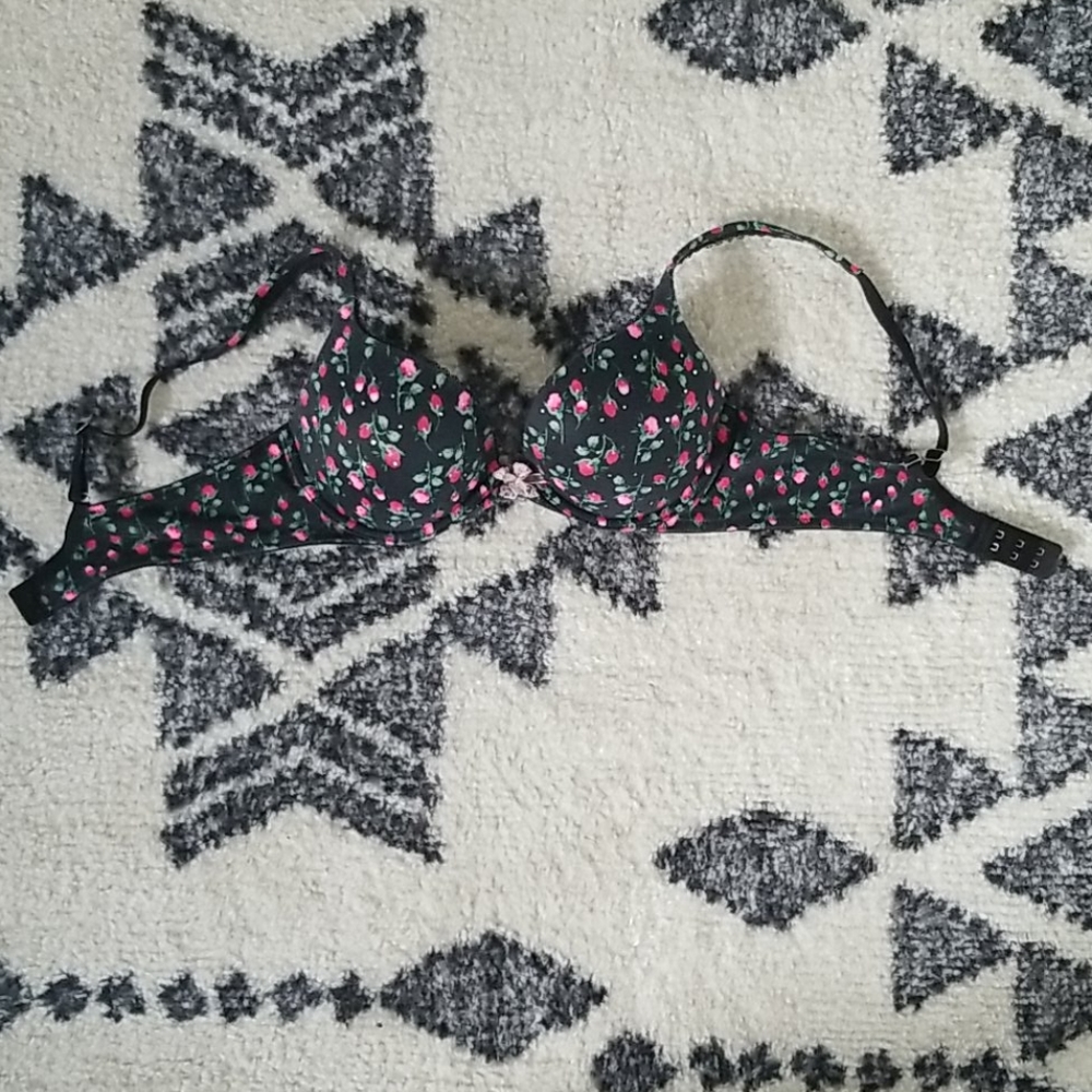 VS Bra